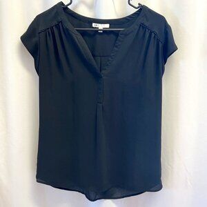 DR2 V Neck Short Sleeve Blouse